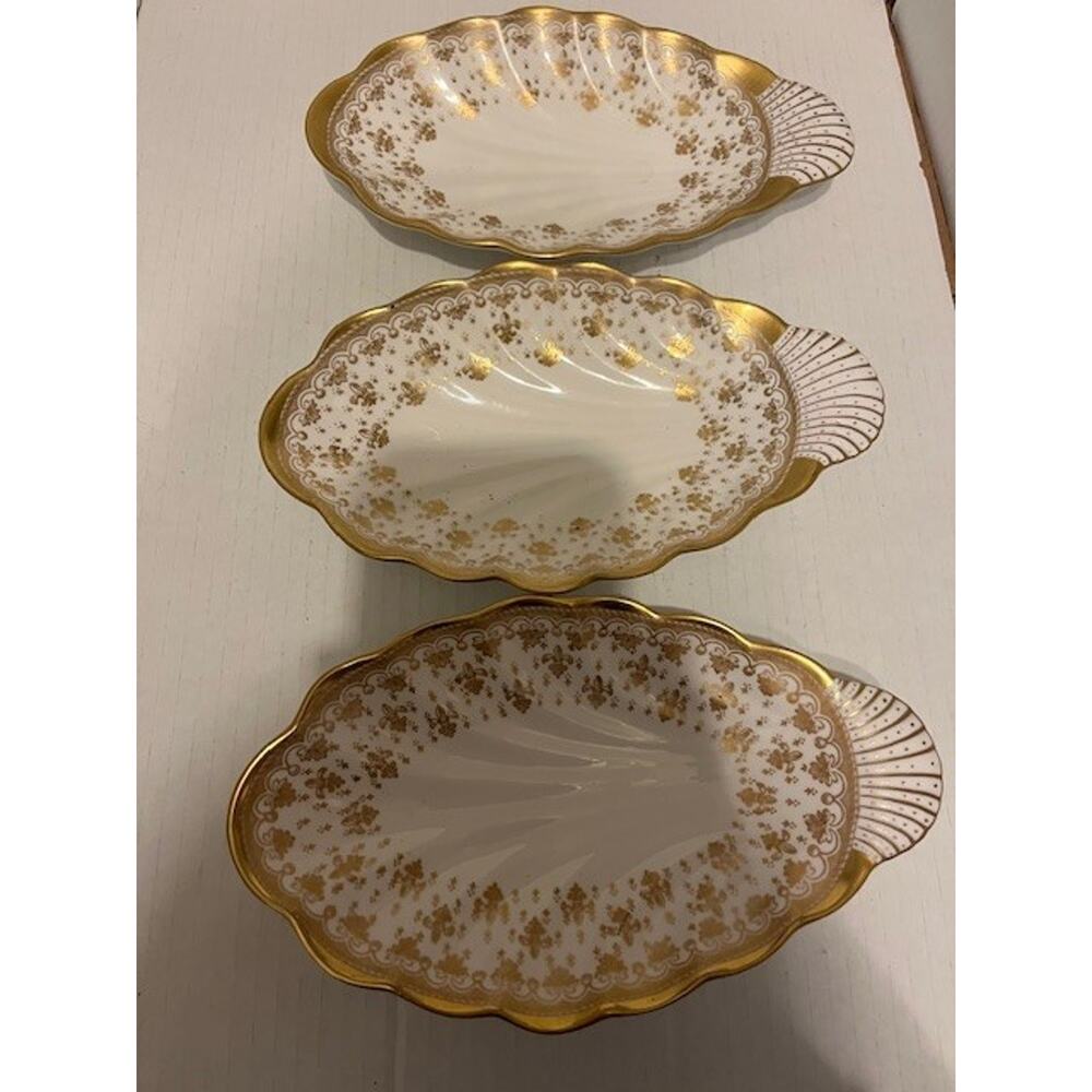 (3) spode fleur de lys y8063 scallop dishes 8.25" x 4.75"